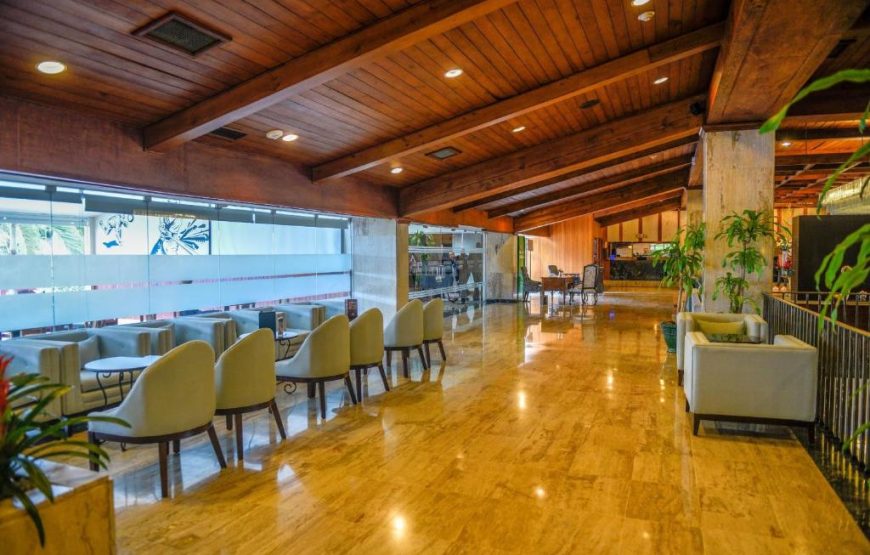 Dominican Fiesta Hotel